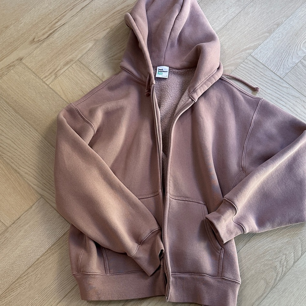 Aritzia TNA large sized bubble fleece texture hoodie